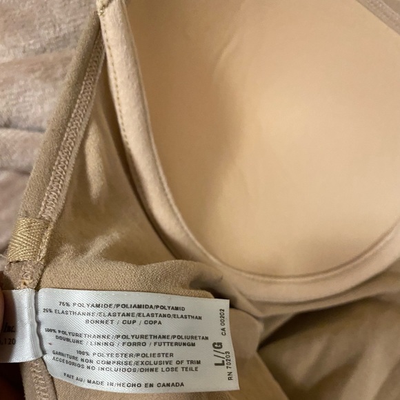 Never worn body shaper.I bought for my wedding but I was gifted aSPANX instead. - Picture 9 of 12